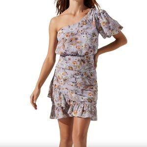 Astr One-Shoulder Floral Dress in Lavender and Gold